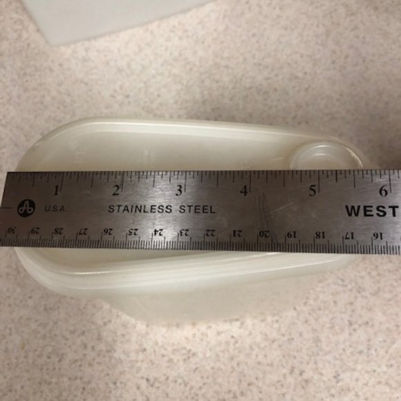 Tupperware Kitchen Tupperware Juice Pitcher And Cereal Container 2